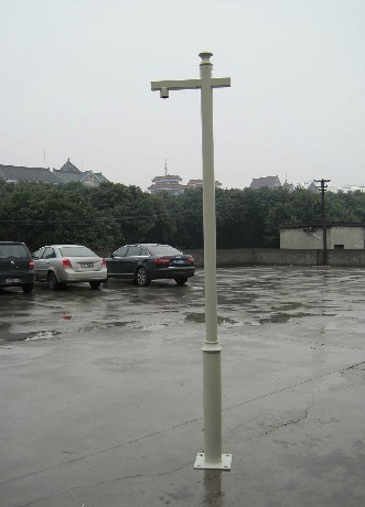 小區(qū)監(jiān)控桿